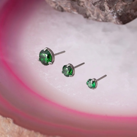 SKU: 1017-3 Threadless three prong set Emerald top
